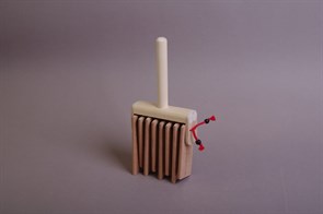 {{photo.Alt || photo.Description || 'Трещотка пластинчатая на ручке'}}